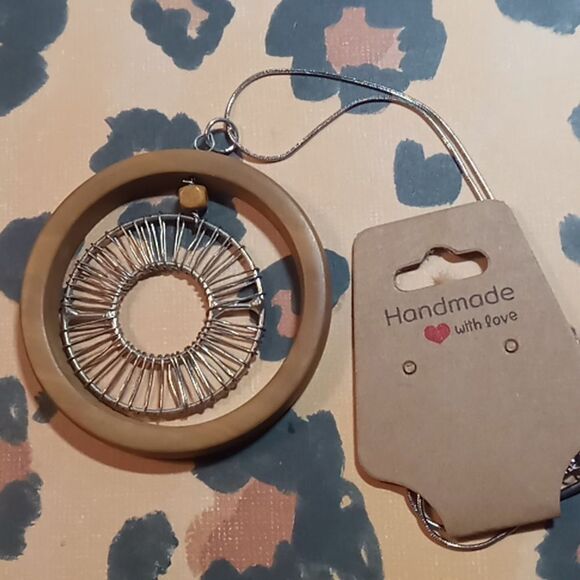 Unique necklace - Picture 1 of 4